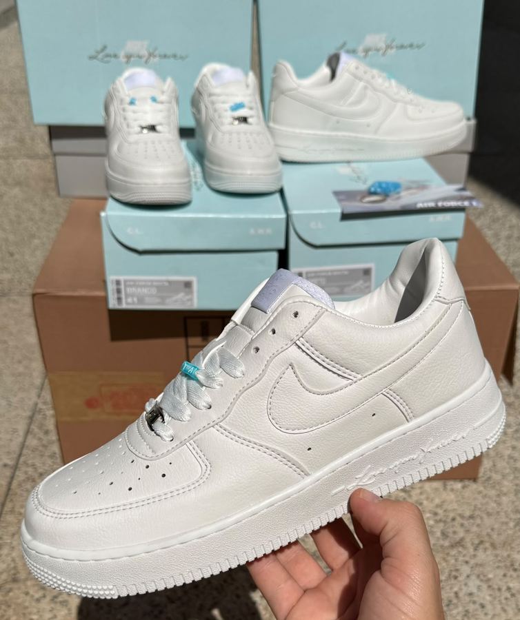 AIR FORCE 1 NOCTA WHITE