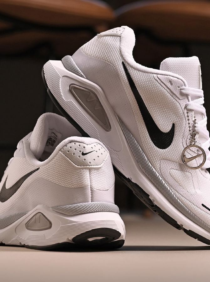 NIKE STRUCTURE WHITE