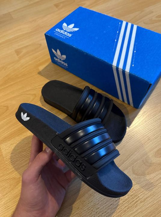 ADIDAS TOTAL BLACK
