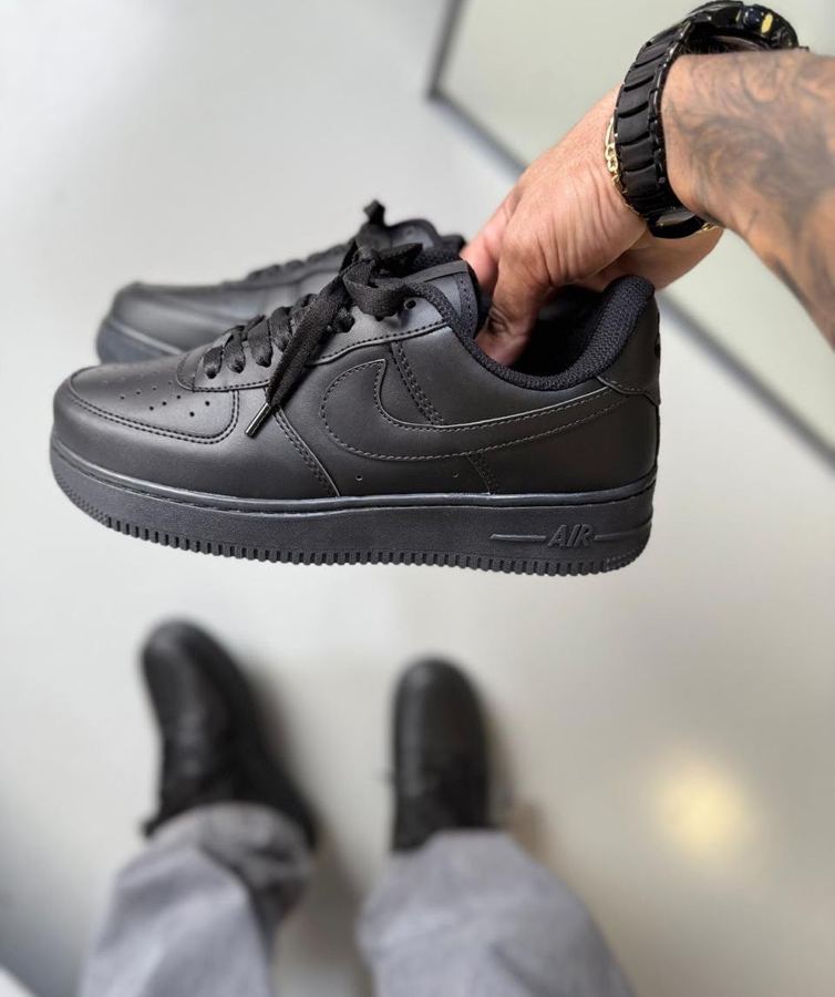 AIR FORCE 1 TOTAL BLACK