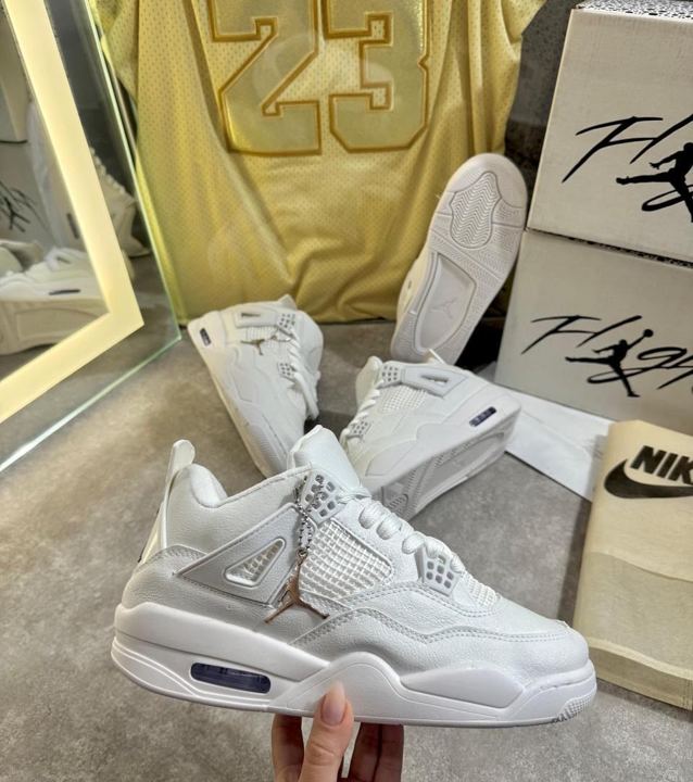 RETRO 4 TOTAL WHITE