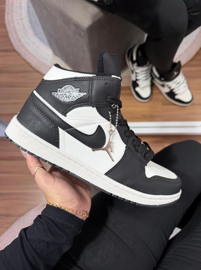 JORDAN 1 MID PANDA