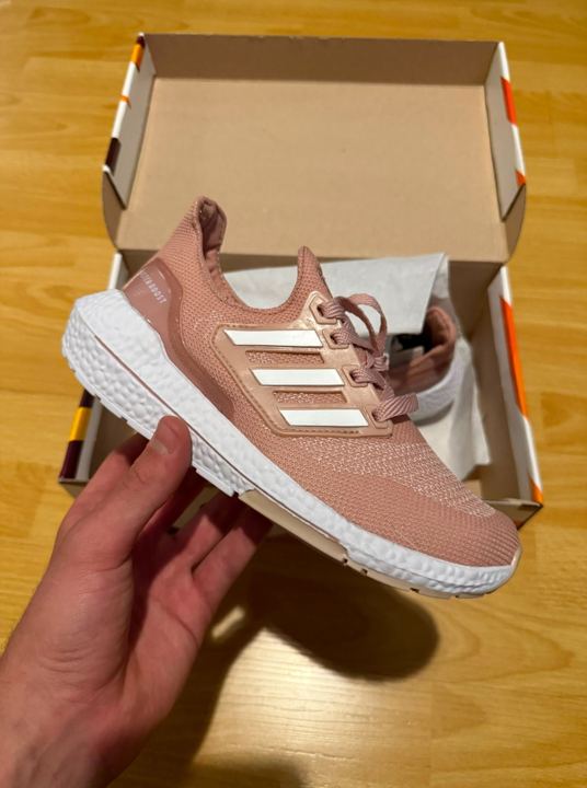 ADIDAS ULTRABOST ROSA