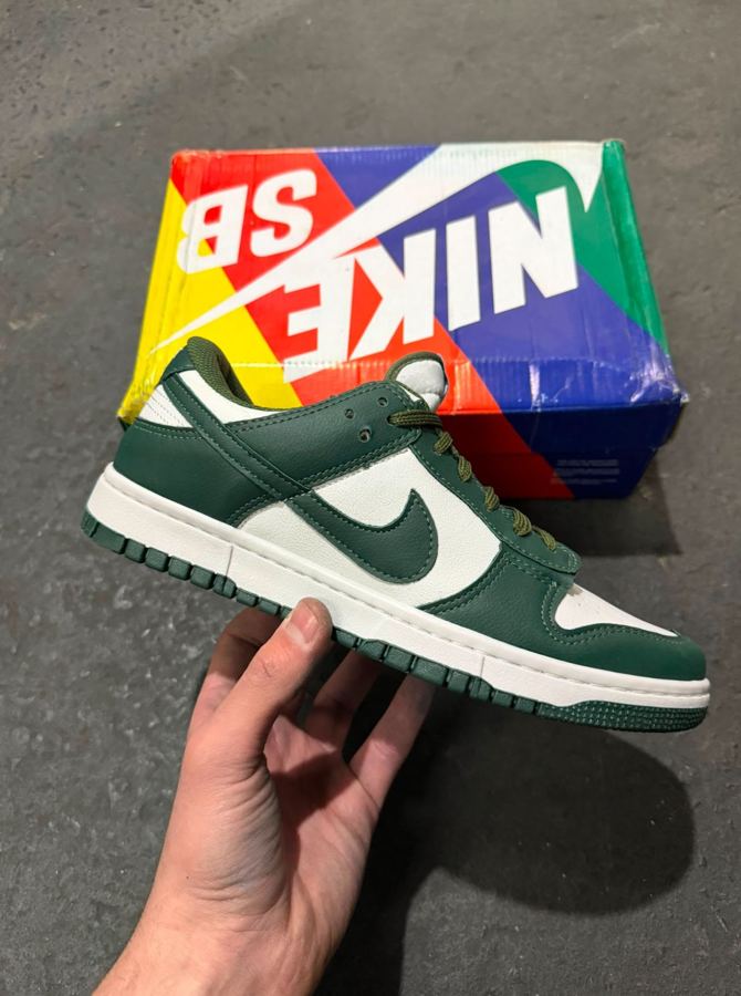 SB DUNK GREEN