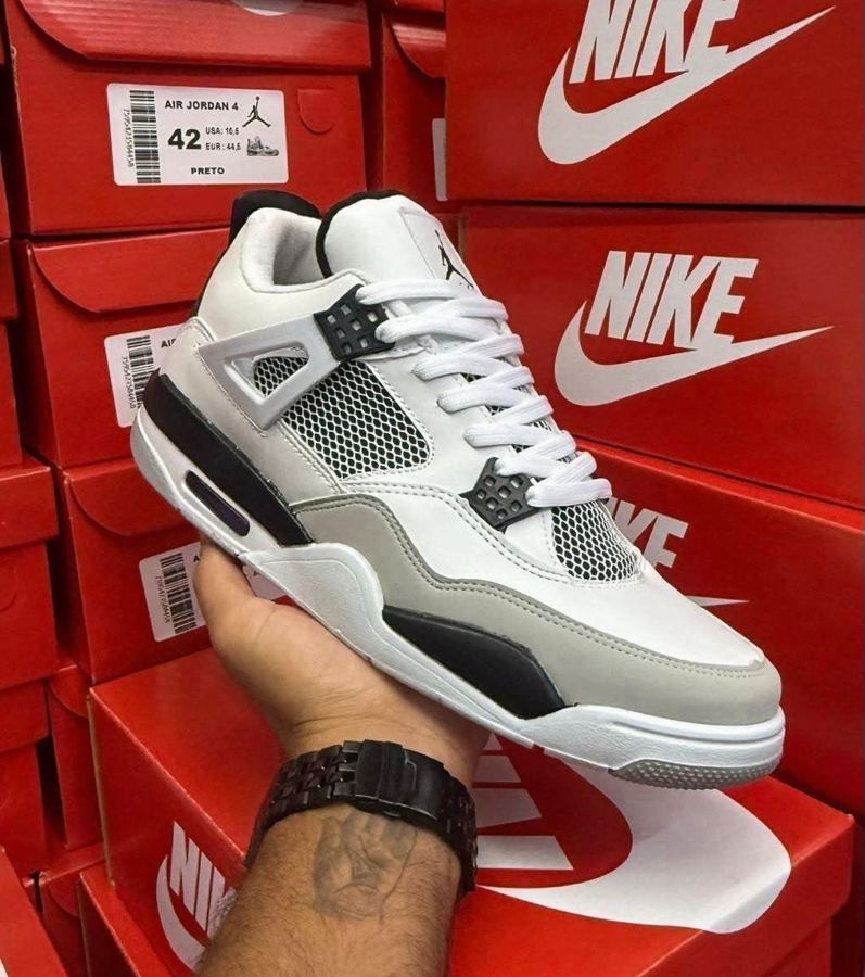 RETRO 4 BLANCO Y NEGRO