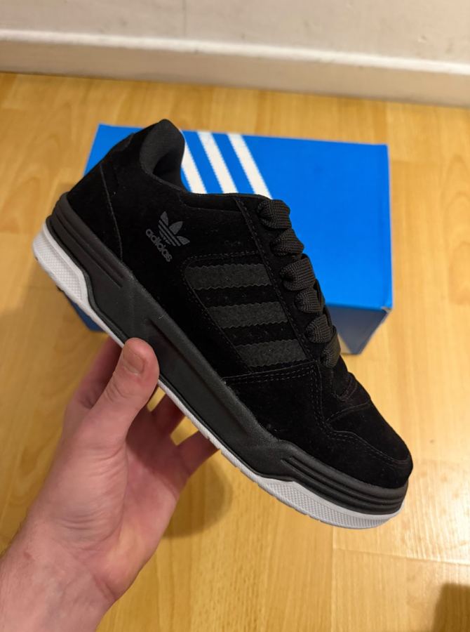 ADIDAS FORUM TOTAL BLACK (CAMBIAR FOTO)