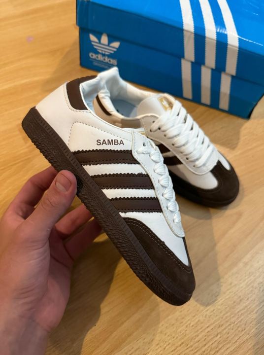 SAMBA BLANCO Y CAFE