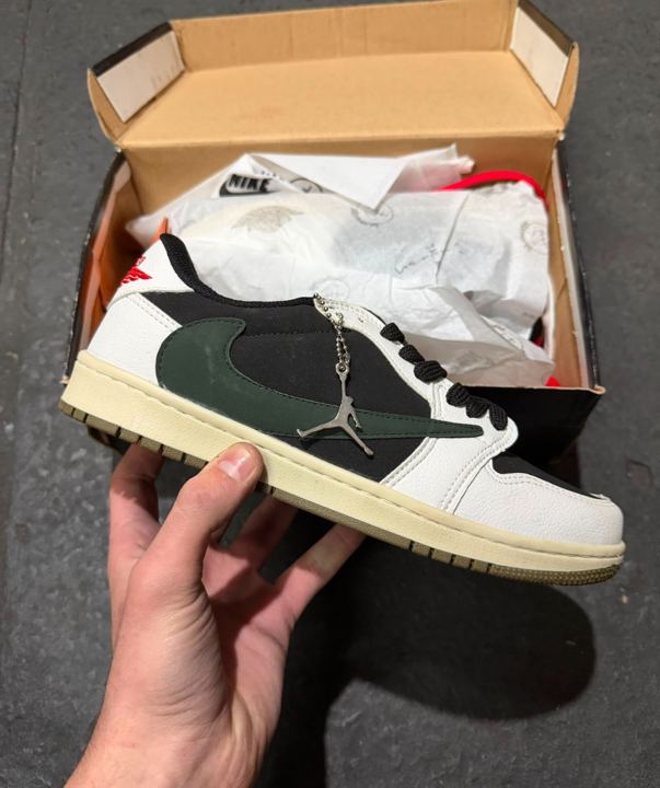 JORDAN LOW 1 TRAVIS SCOTT GREEN