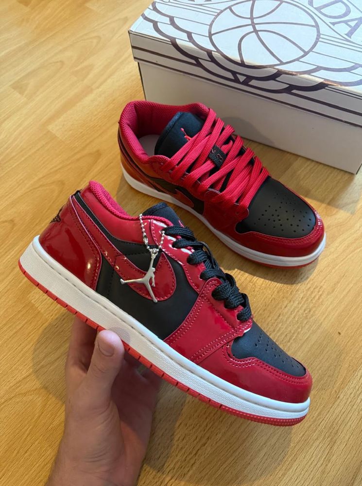 JORDAN LOW CHICAGO CHAROL