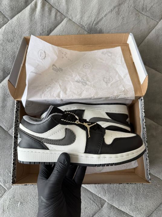 JORDAN LOW PANDA